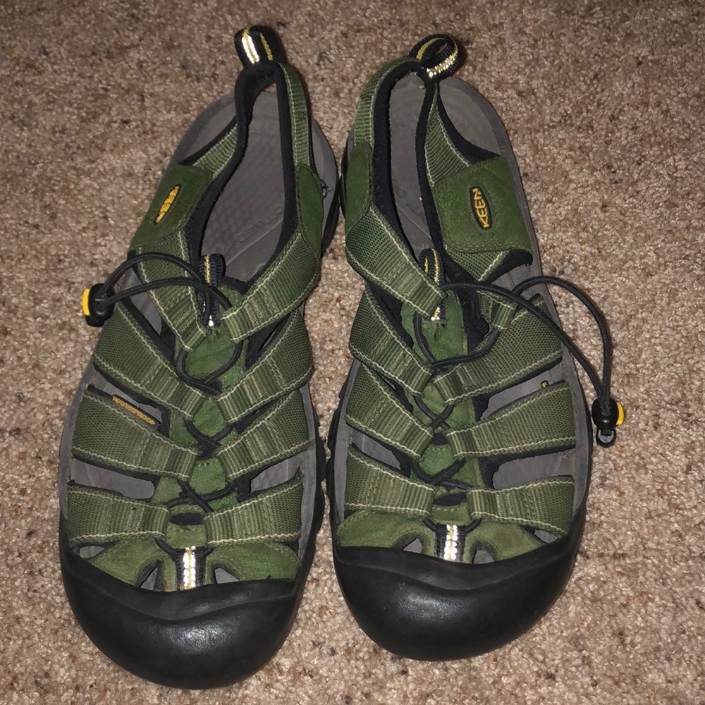 Keen waterproof hiking sandal
